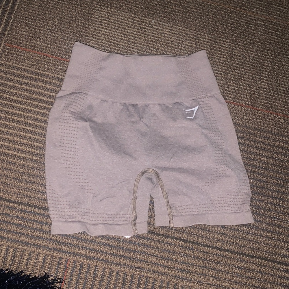 Gymshark vital seamless 2.0 shorts taupe size small